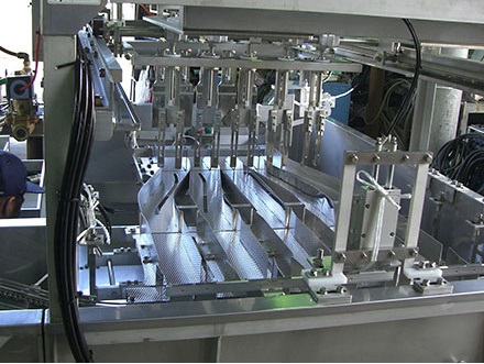 カット機/有限会社イオキテック